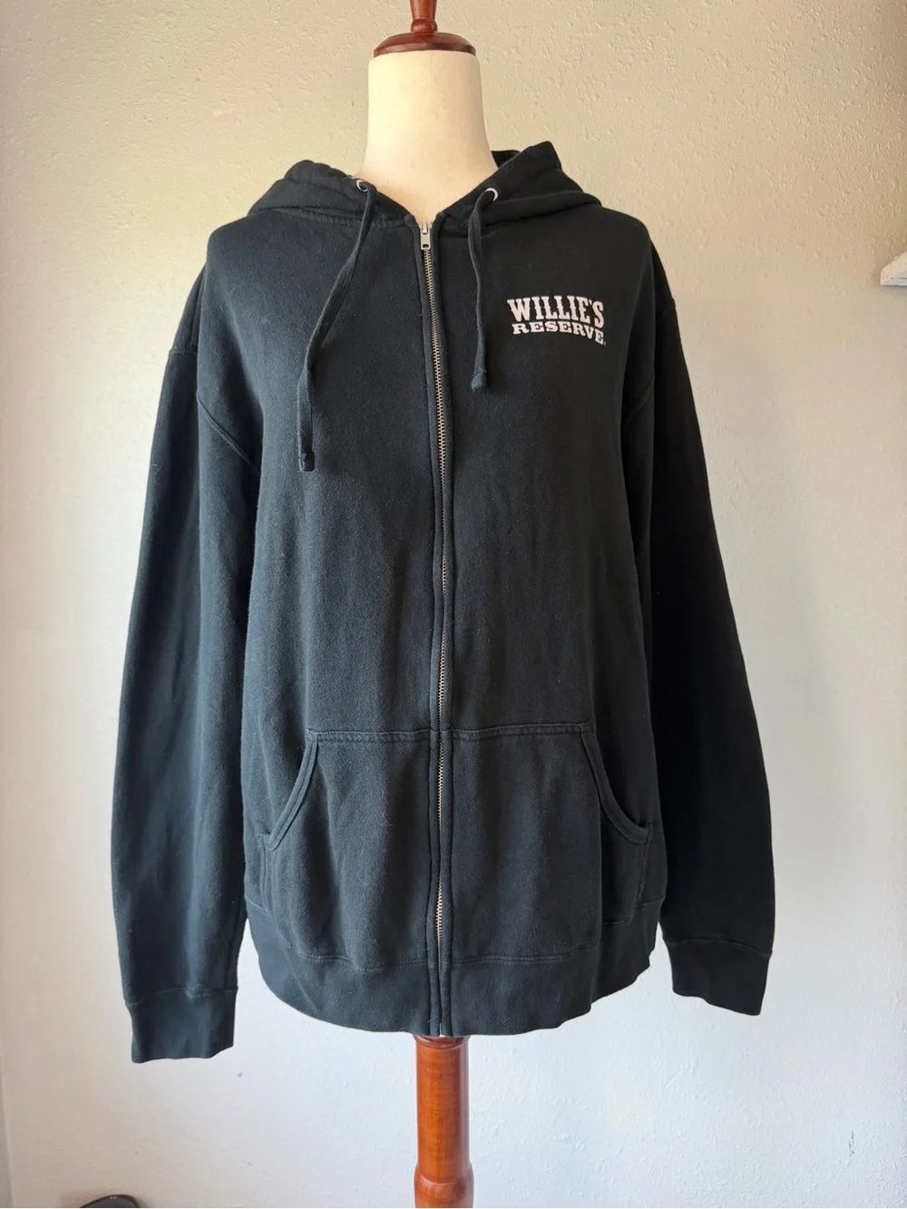 Willie’s Reserve Black Zip-Up Hoodie Size XL